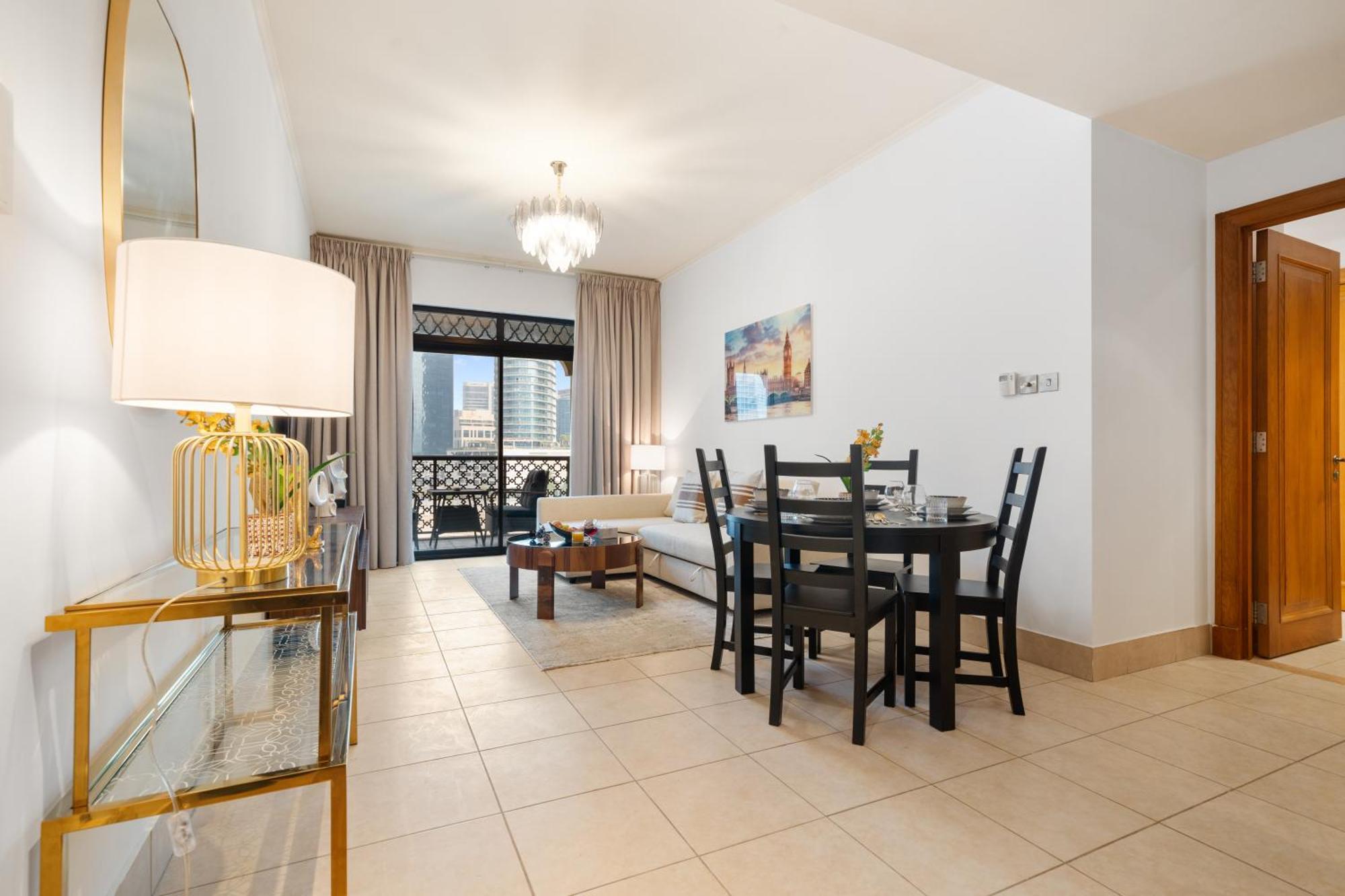 Apartment Reehan Suites, Downtown - Near Burj Khalifa & Mall