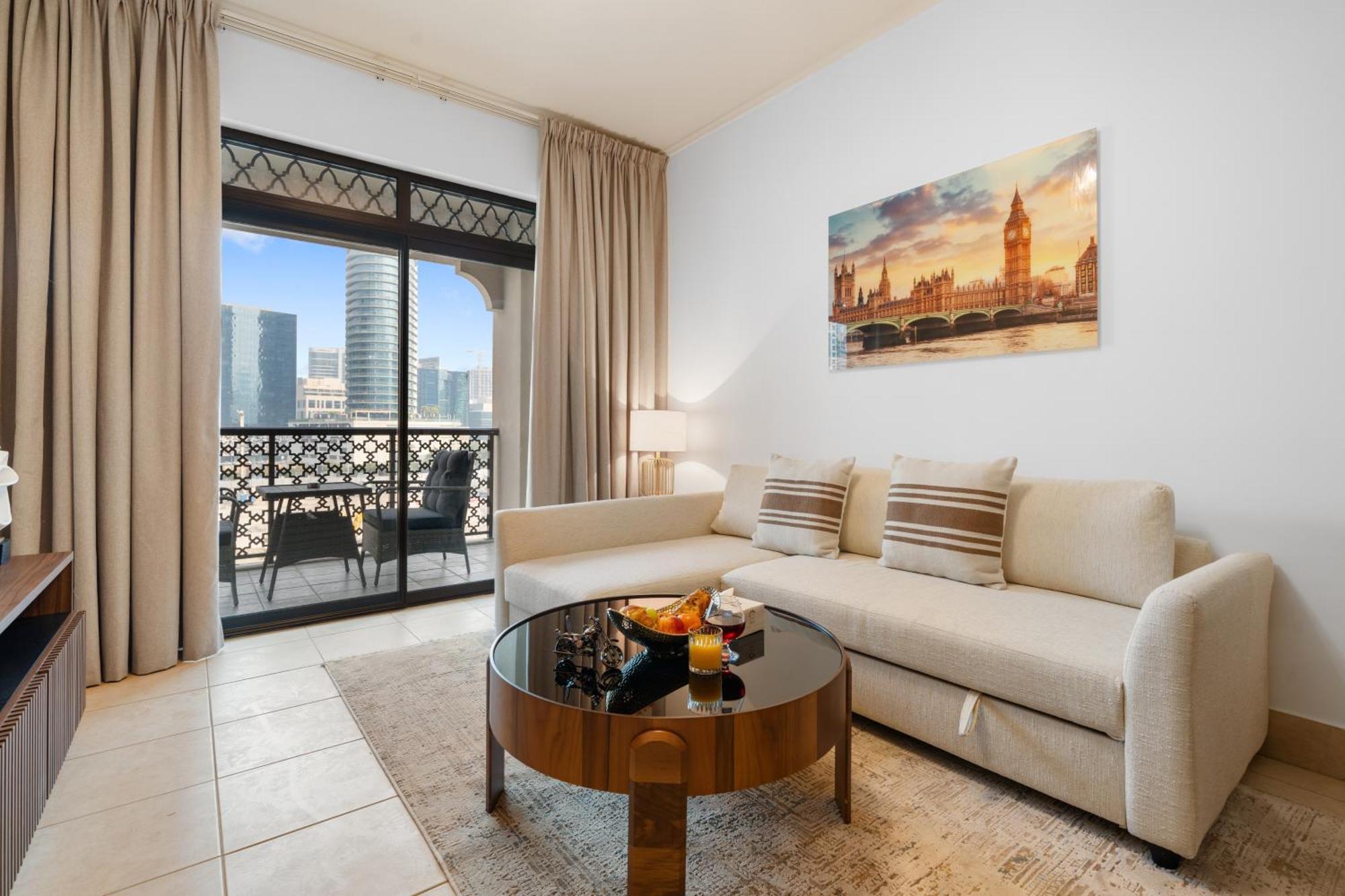 Reehan Suites, Downtown - Near Burj Khalifa & Mall Apartment