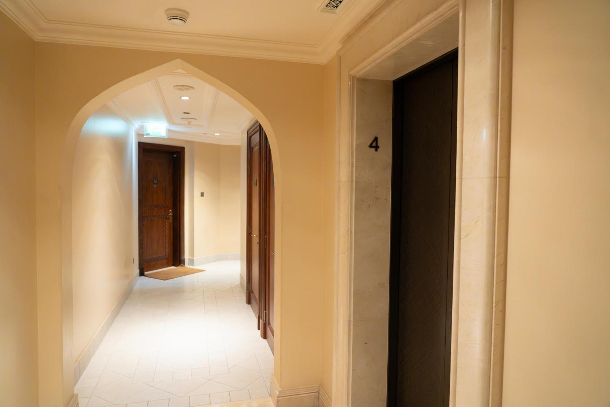 Reehan Suites, Downtown - Near Burj Khalifa & Mall